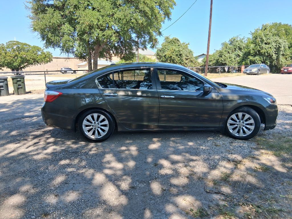 2015 Honda Accord Image 2