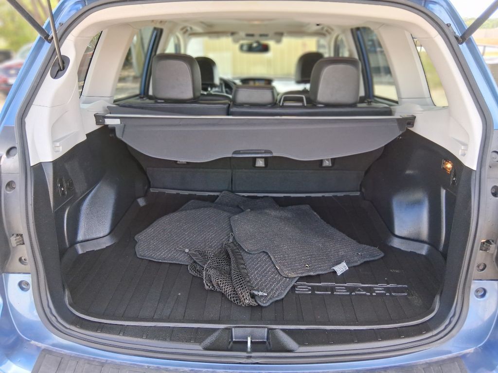 2015 Subaru Forester Image 9