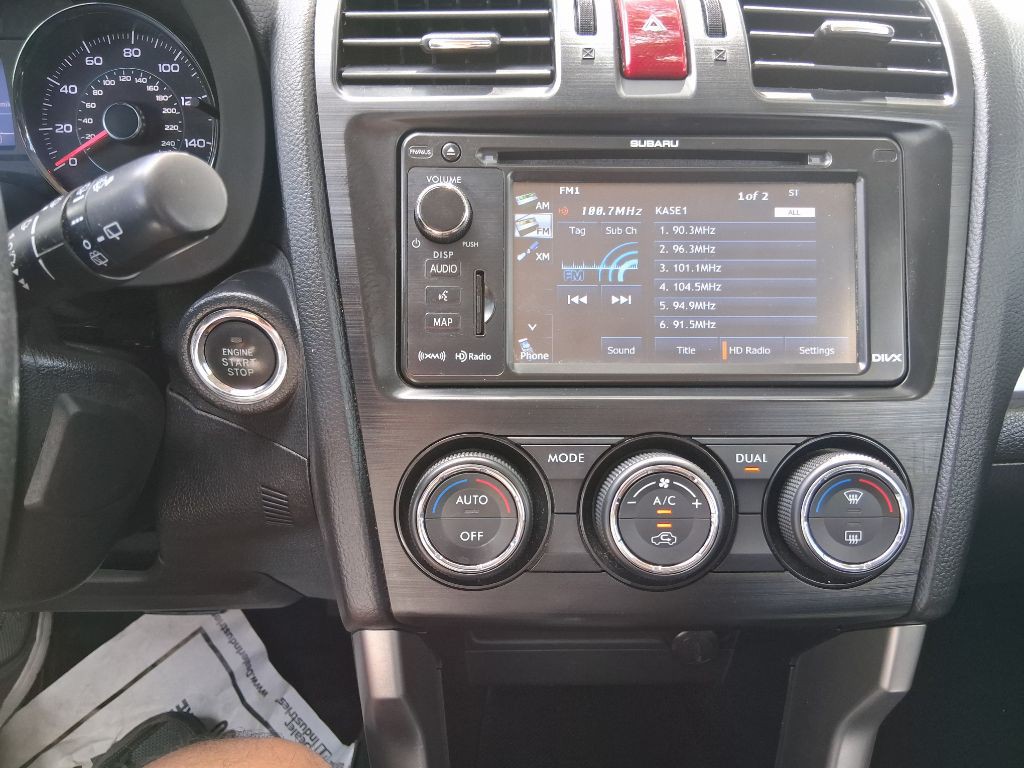 2015 Subaru Forester Image 13