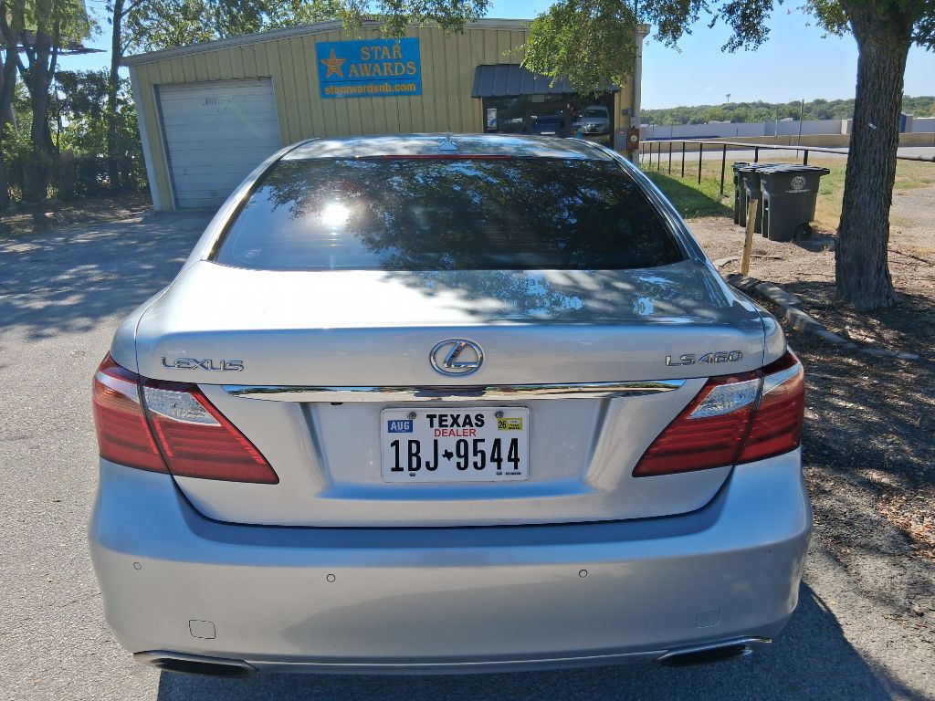 2010 Lexus LS Image 1