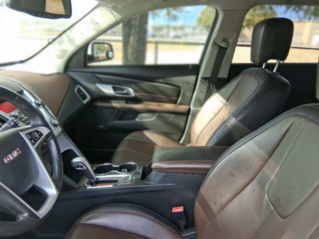 2010 GMC Terrain Image 9