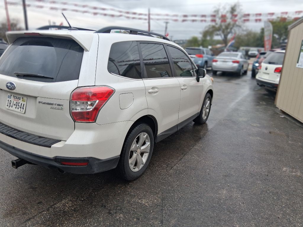 2014 Subaru Forester Image 6