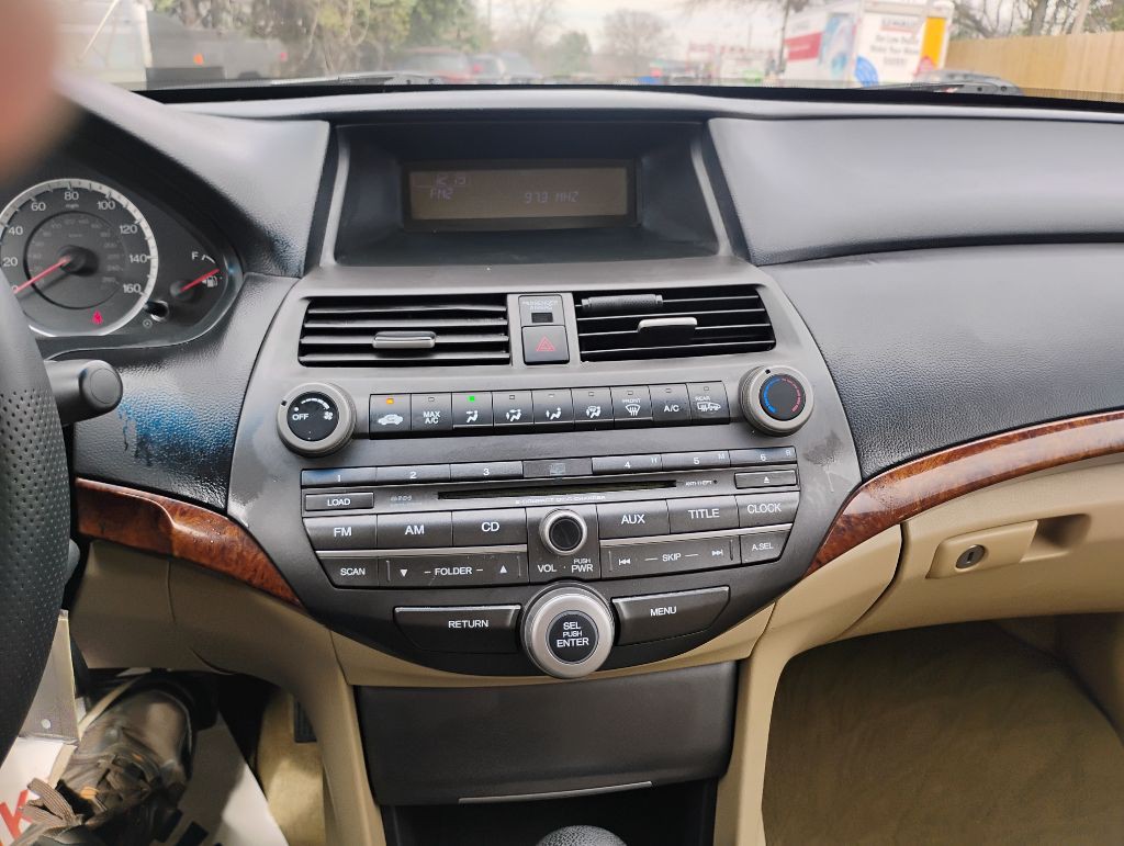 2011 Honda Accord Image 10