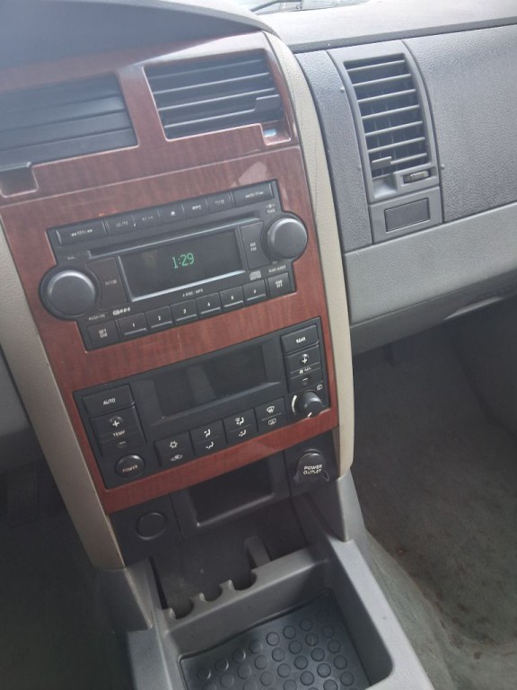 2005 Dodge Durango Image 12