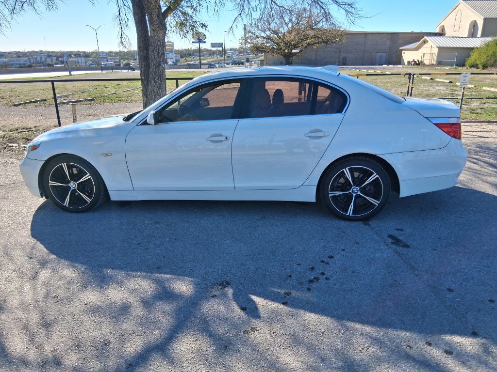 2007 BMW 5 Series Image 3
