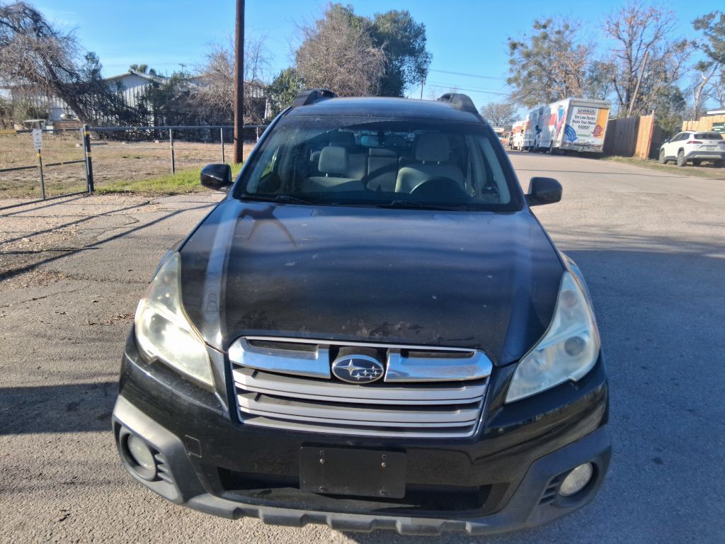 2013 Subaru Outback Image 2