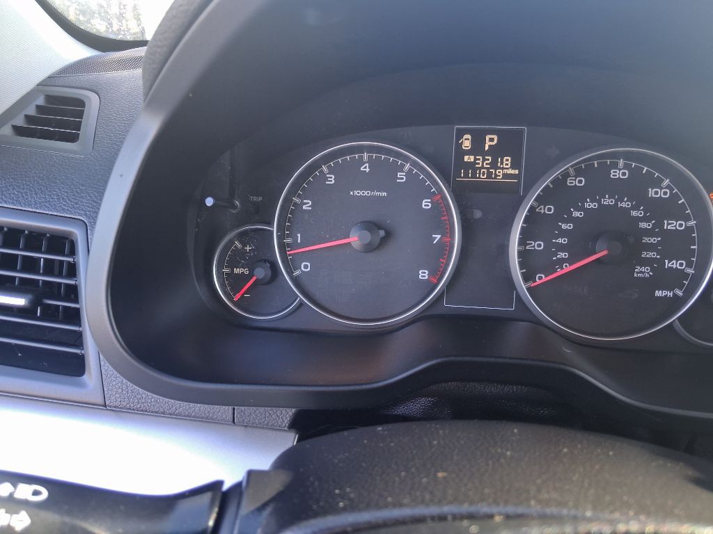 2013 Subaru Outback Image 8