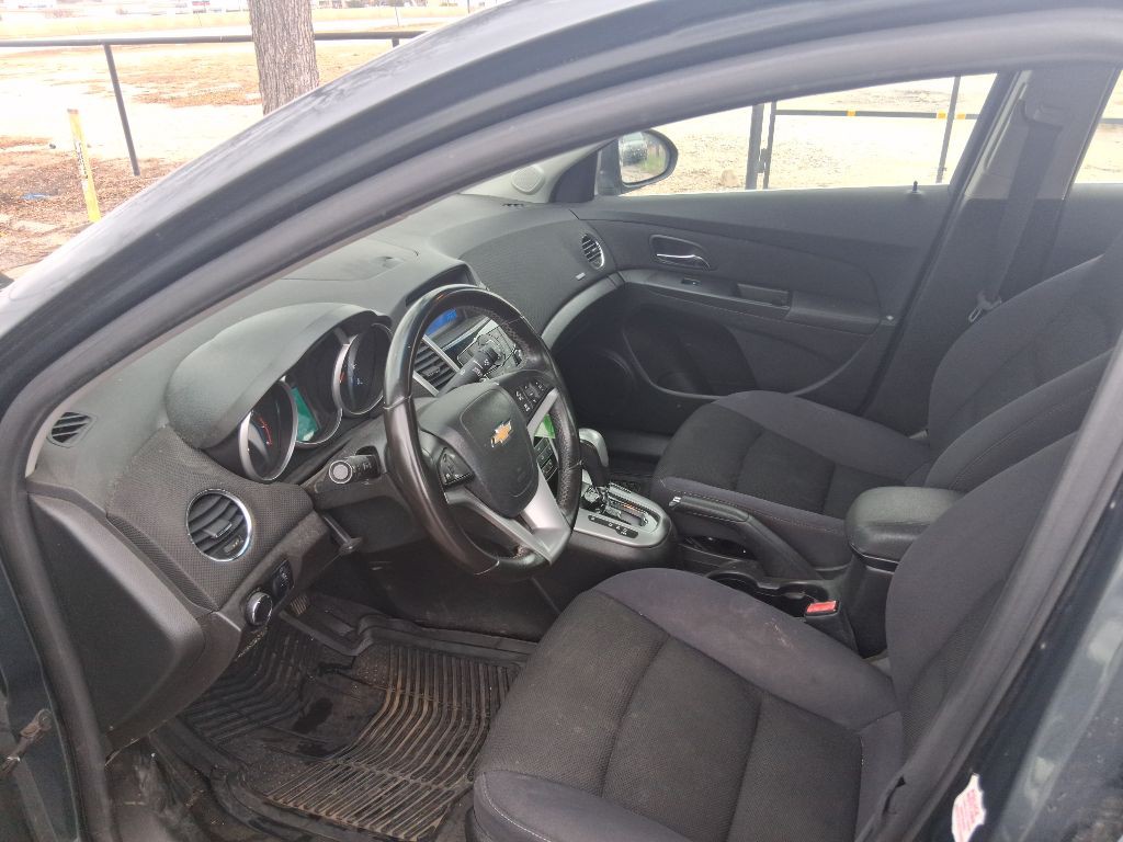 2013 Chevrolet Cruze Image 10