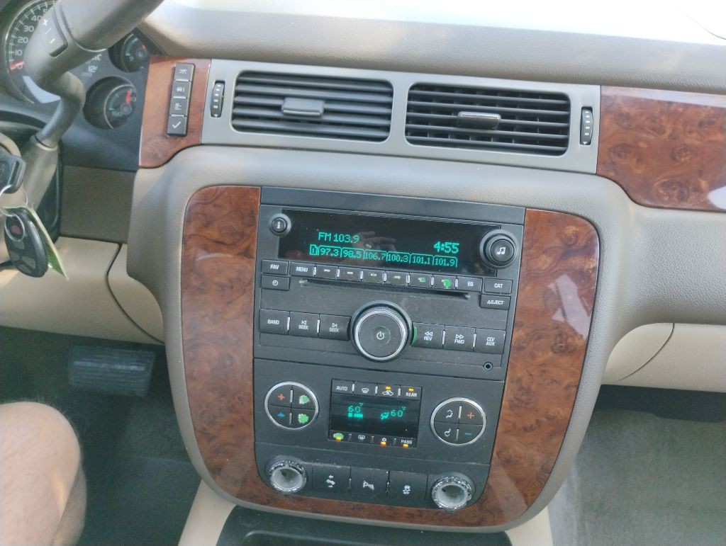 2012 Chevrolet Tahoe Image 24