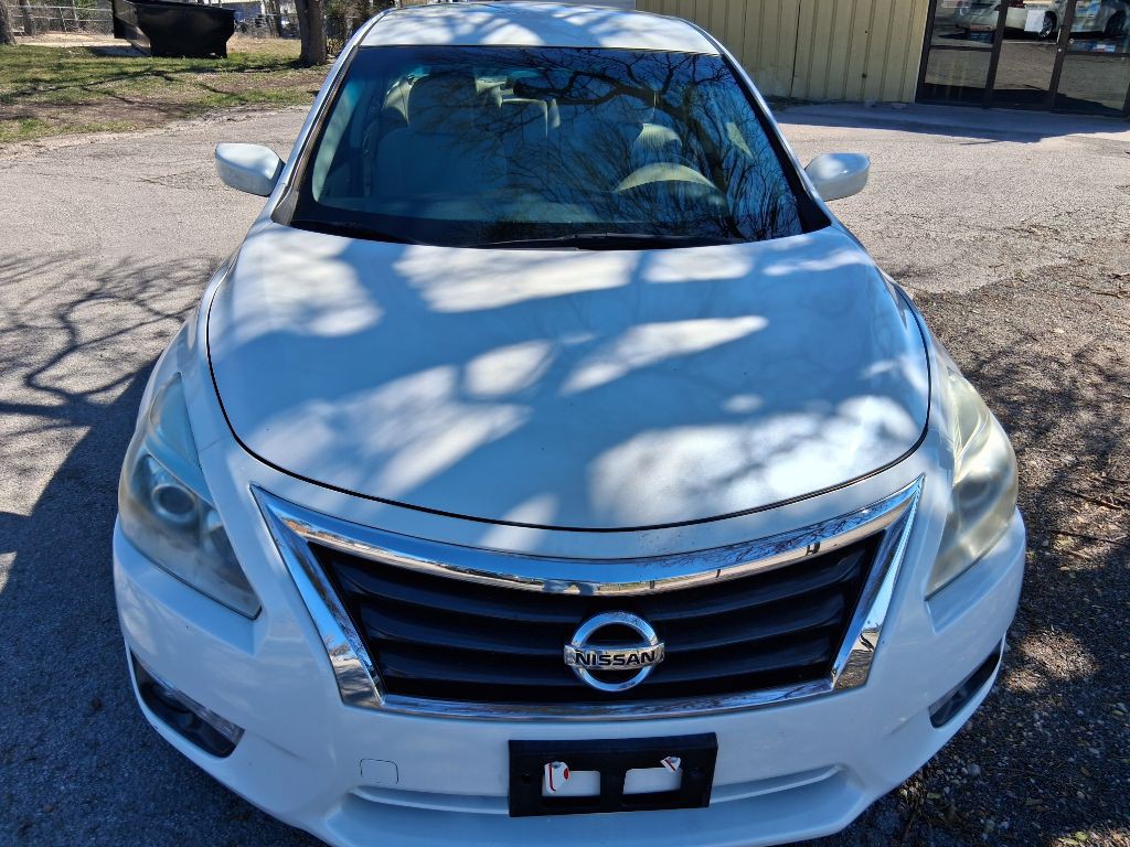 2015 Nissan Altima Image 6