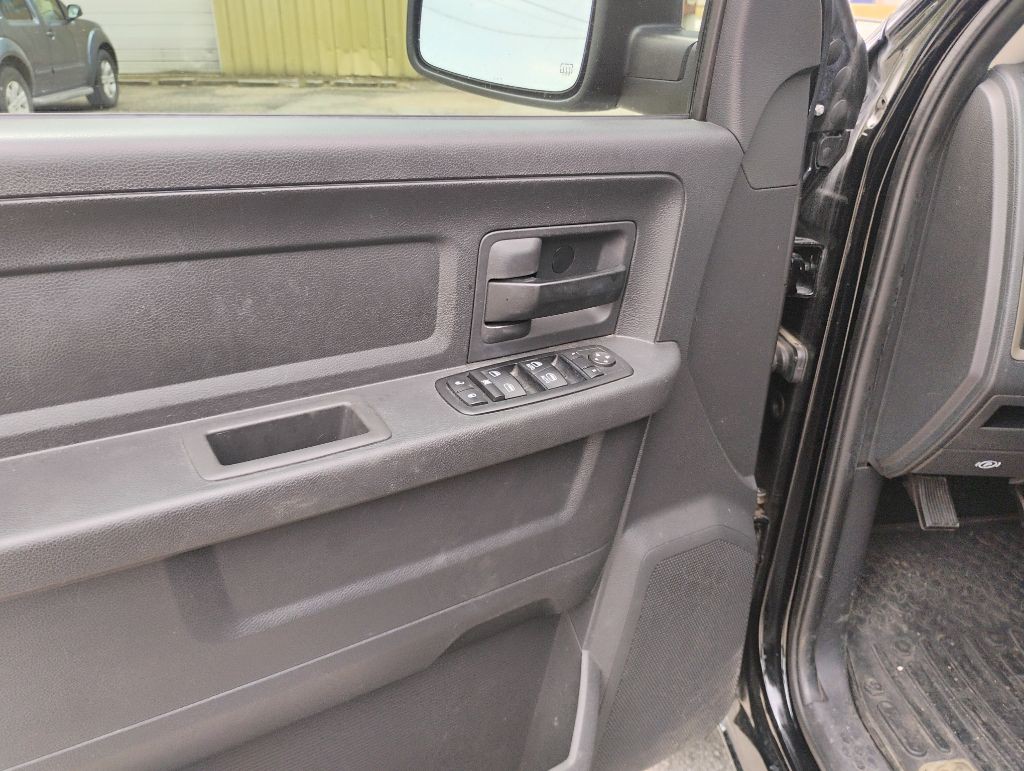 2012 Dodge Ram 1500 Image 11