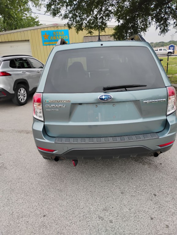 2011 Subaru Forester Image 6