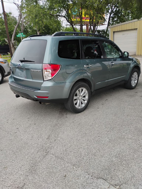 2011 Subaru Forester Image 7