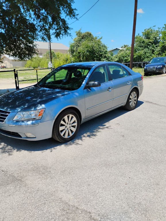 2010 Hyundai Sonata Image 8