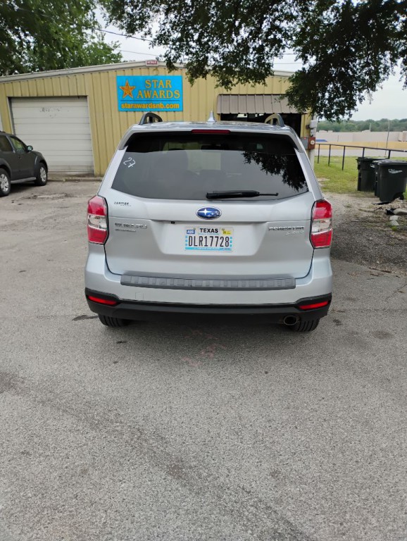 2016 Subaru Forester Image 7