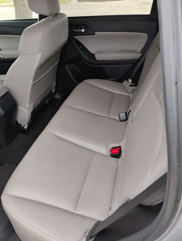 2016 Subaru Forester Image 10