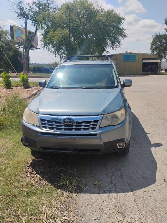2011 Subaru Forester Image 3
