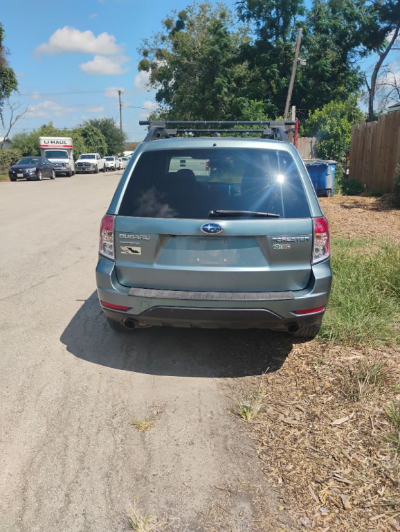 2011 Subaru Forester Image 6