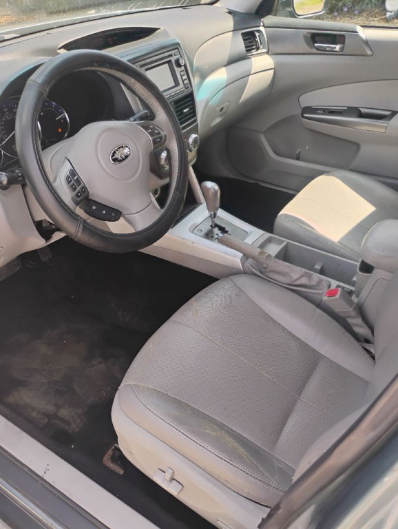 2011 Subaru Forester Image 11