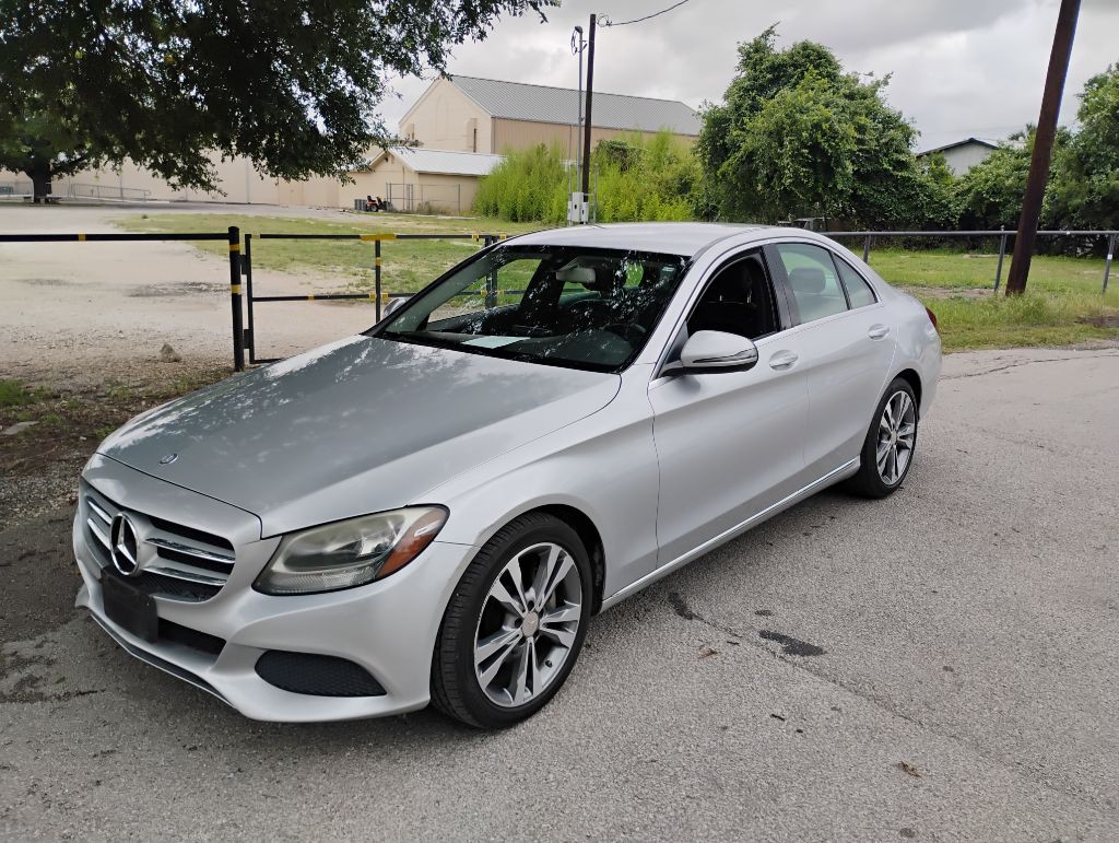 2016 Mercedes-Benz C-Class Image 4