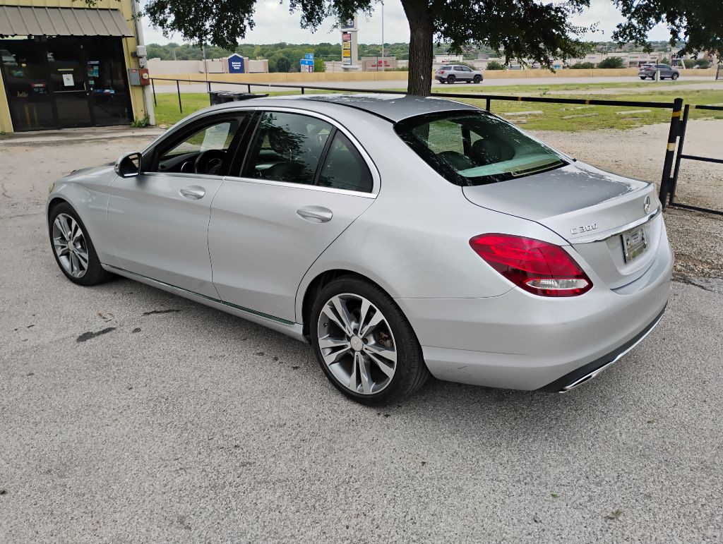 2016 Mercedes-Benz C-Class Image 5