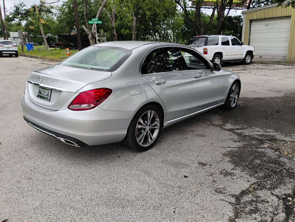 2016 Mercedes-Benz C-Class Image 7