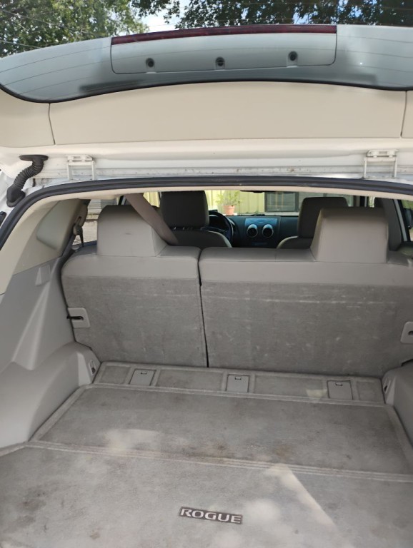 2011 Nissan Rogue Image 8