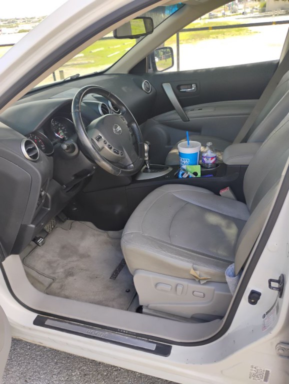 2011 Nissan Rogue Image 9