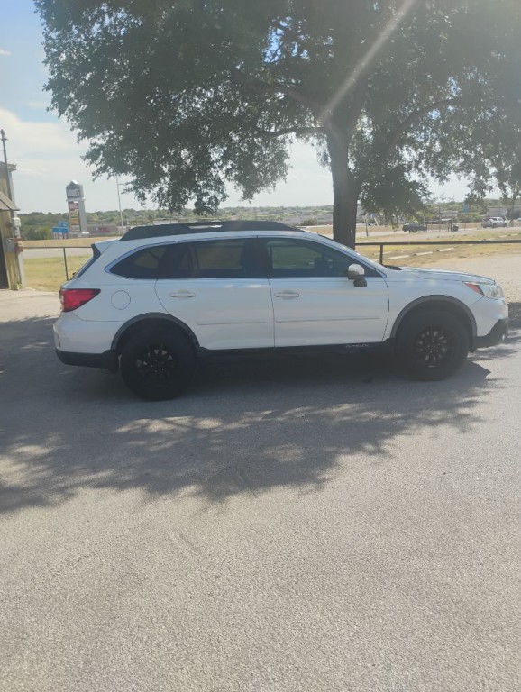 2017 Subaru Outback Image 4