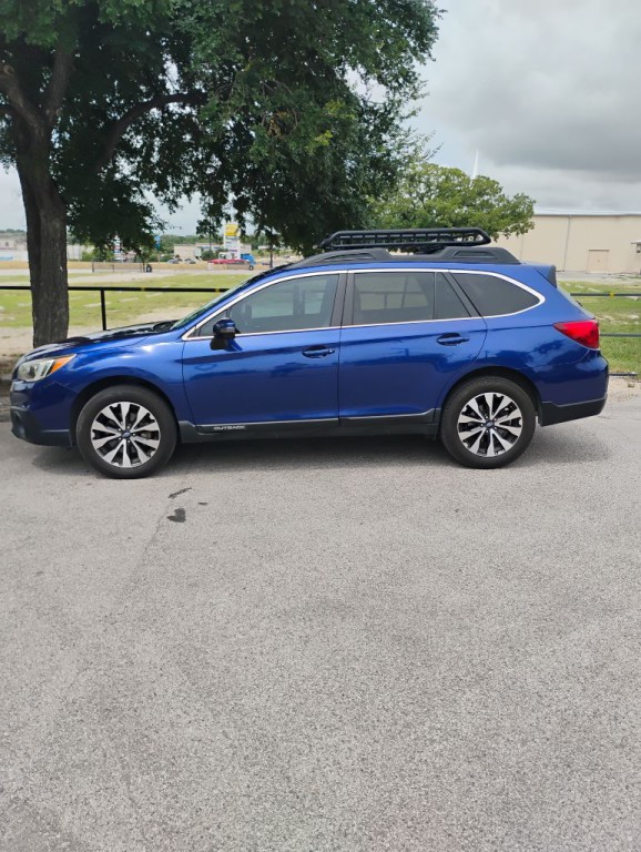 2017 Subaru Outback Image 2