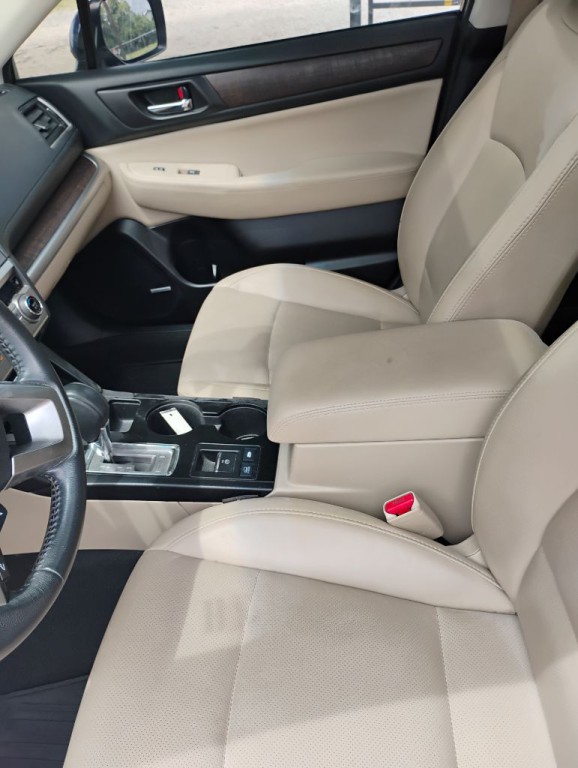 2017 Subaru Outback Image 12