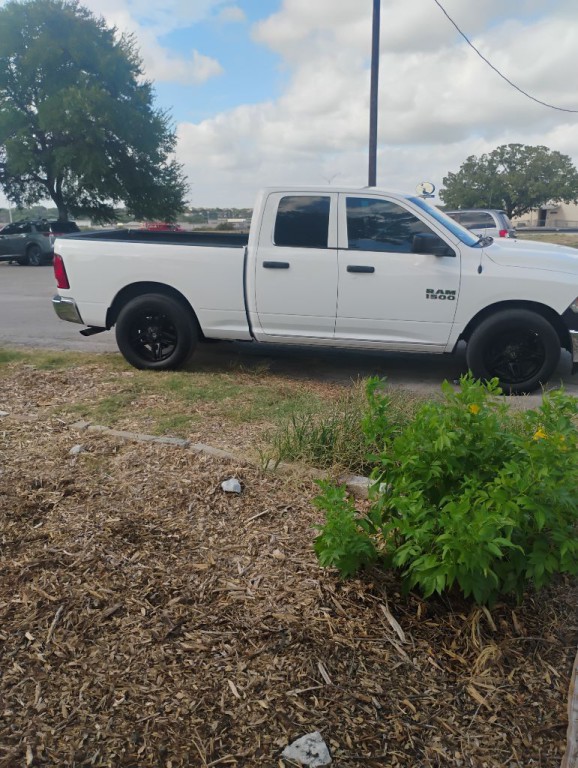 2018 RAM 1500 Image 3