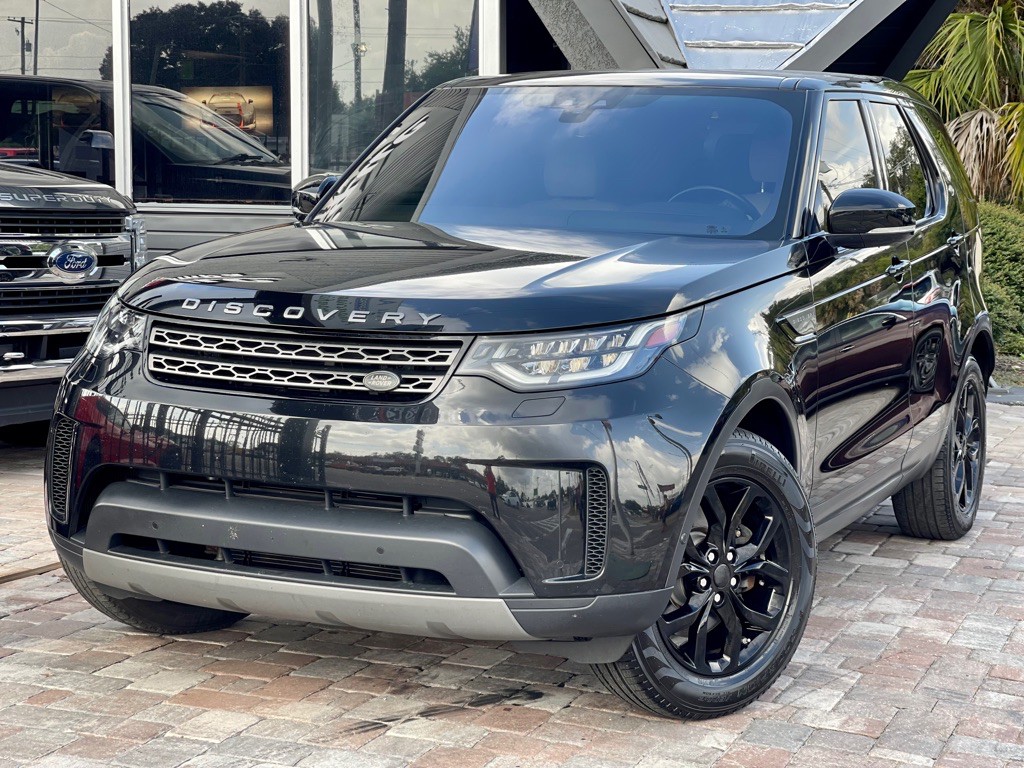 2017 Land Rover Discovery Image 26