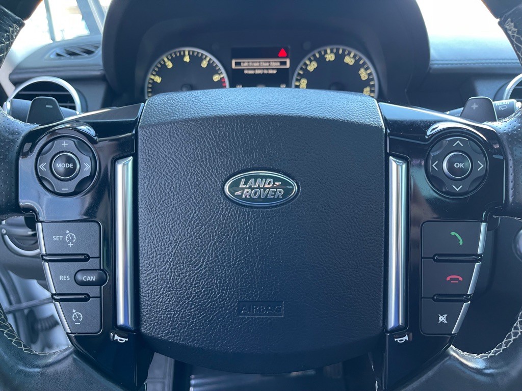 2016 Land Rover LR4 Image 14