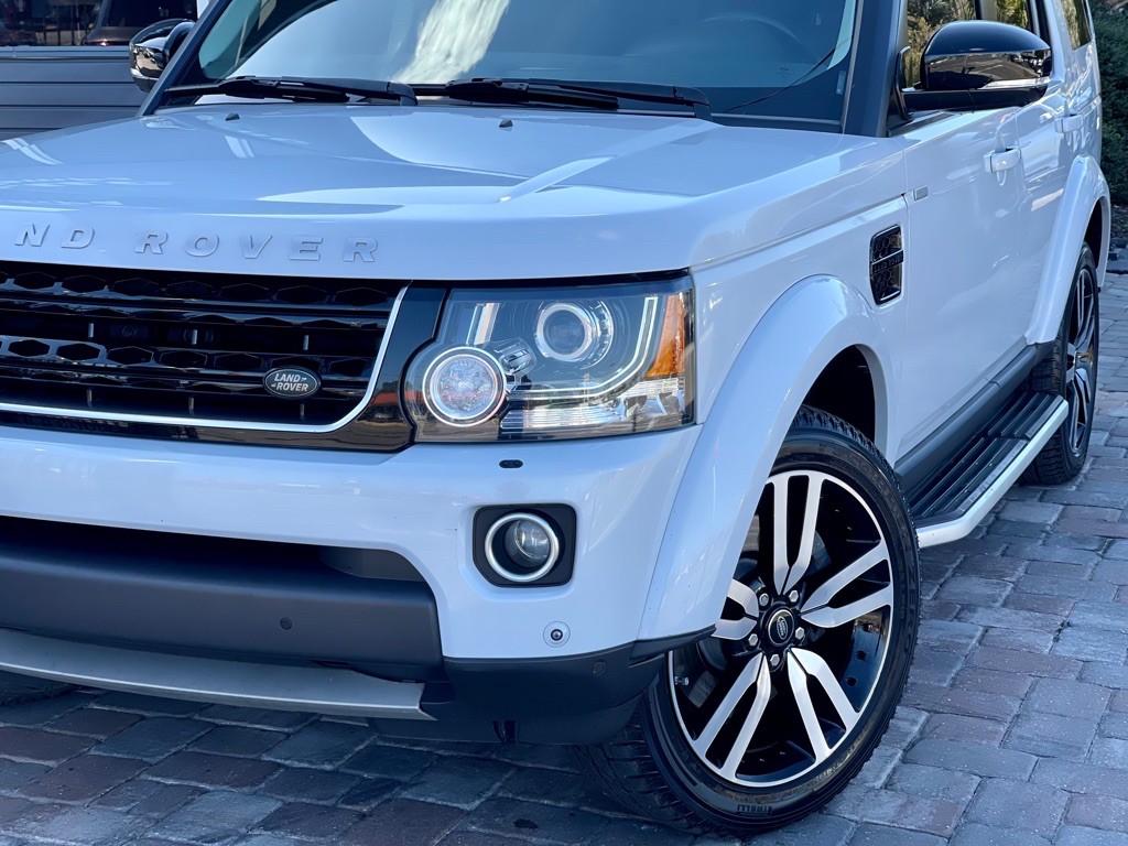2016 Land Rover LR4 Image 22