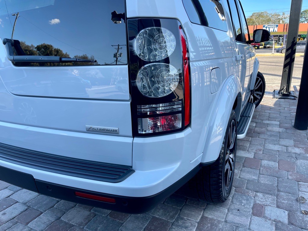2016 Land Rover LR4 Image 23