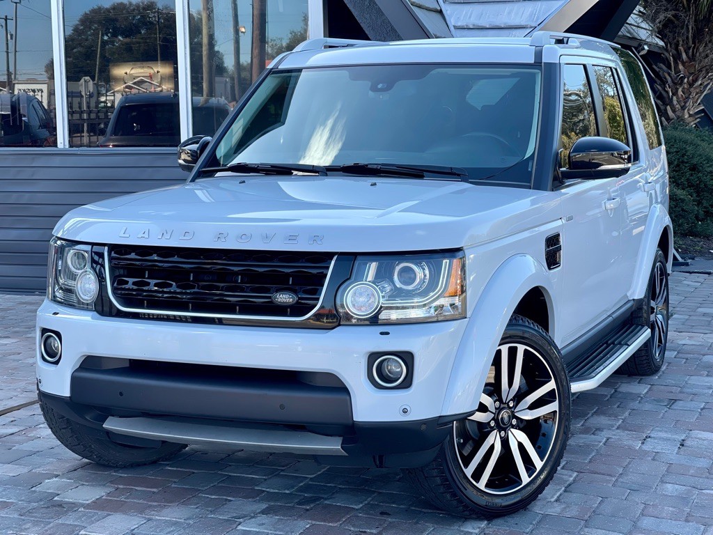 2016 Land Rover LR4 Image 41
