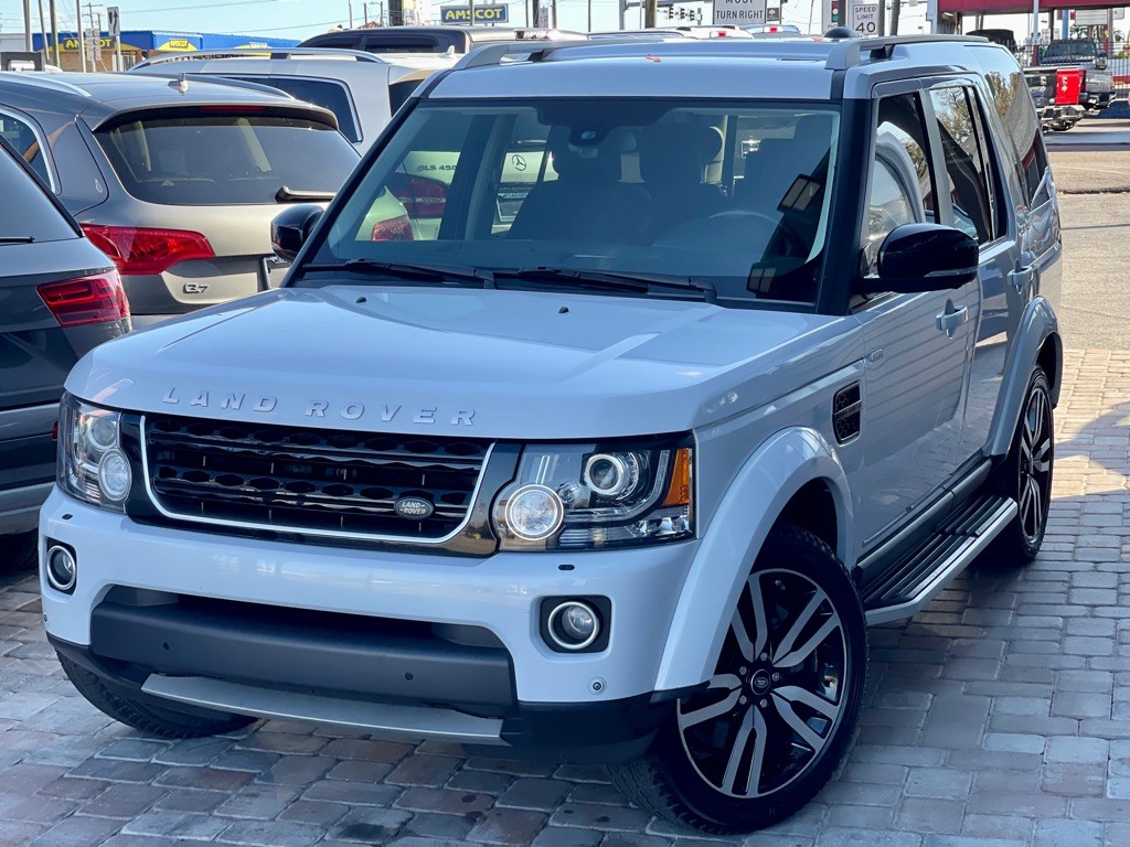 2016 Land Rover LR4 Image 43