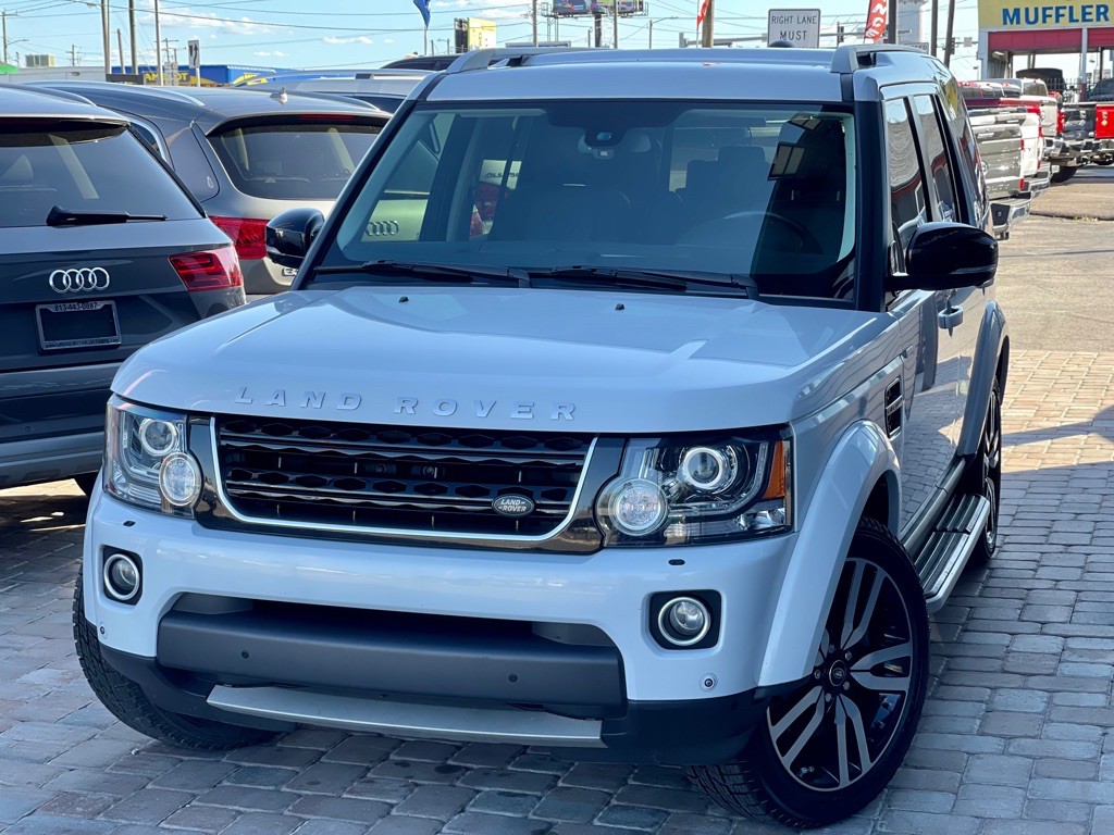 2016 Land Rover LR4 Image 44