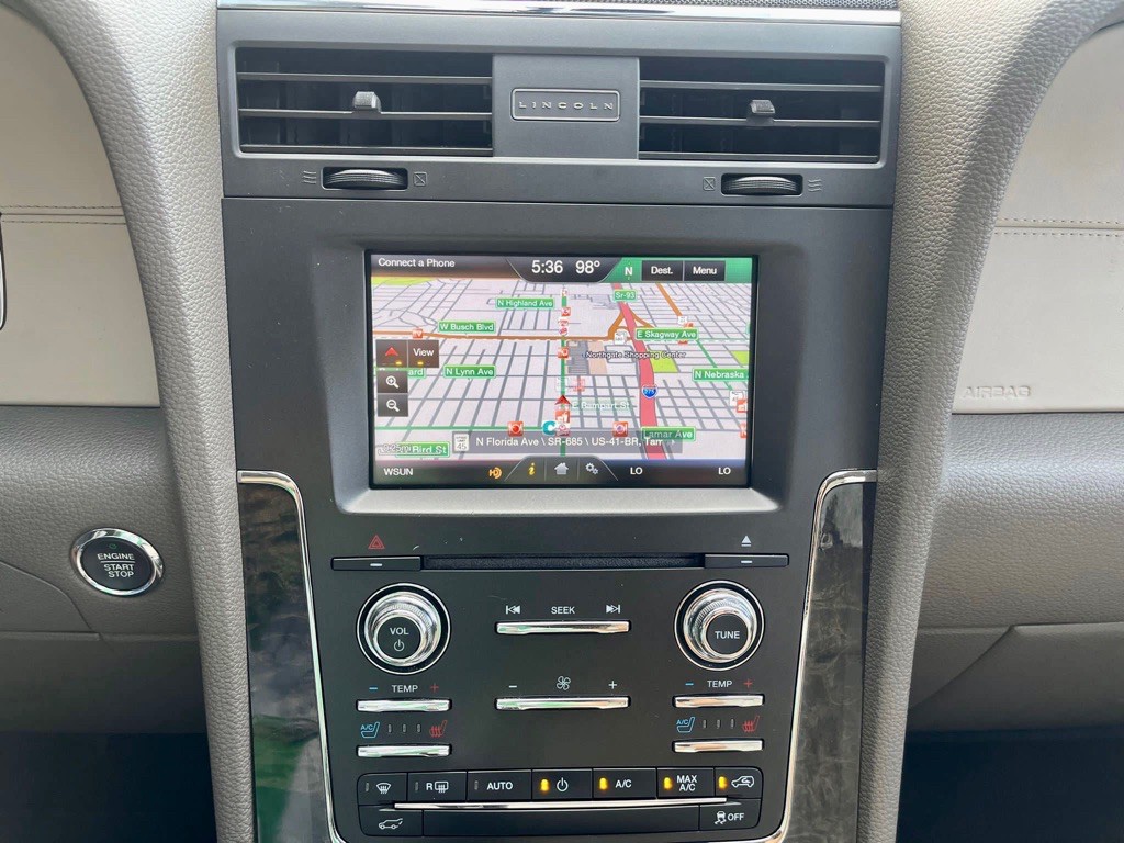 2015 Lincoln Navigator Image 16