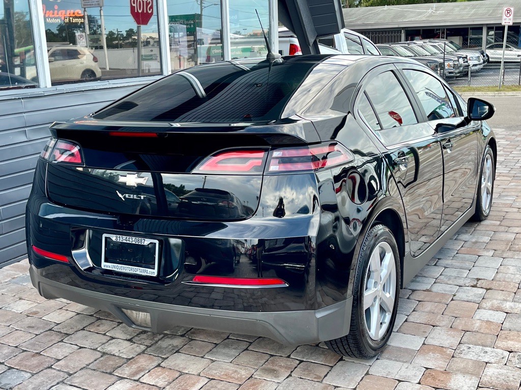 2013 Chevrolet Volt Image 9