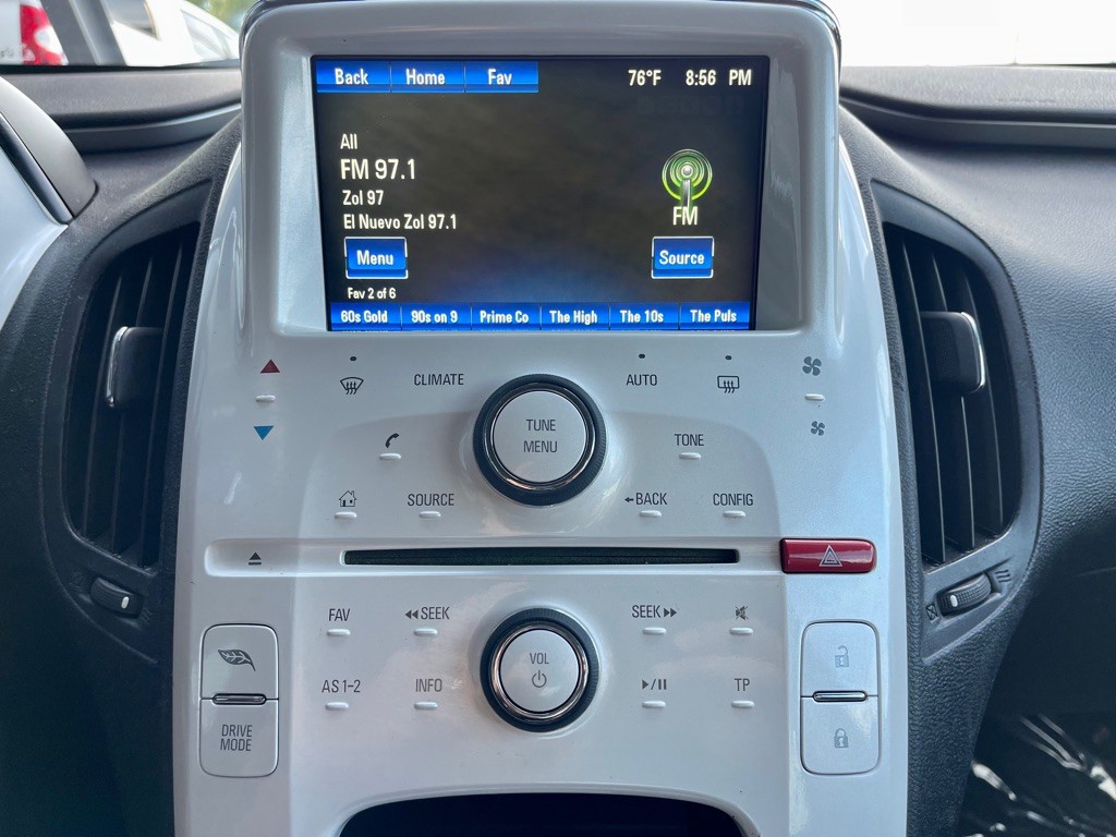 2013 Chevrolet Volt Image 15