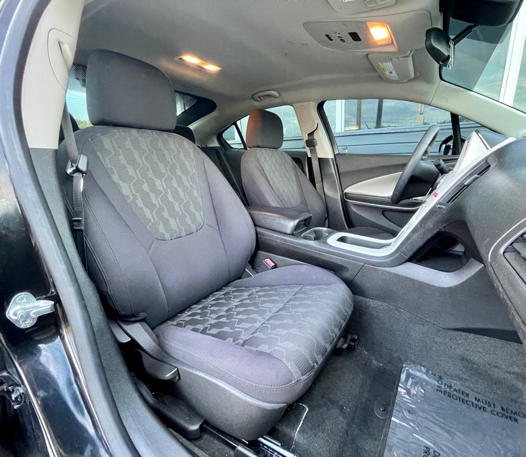 2013 Chevrolet Volt Image 22