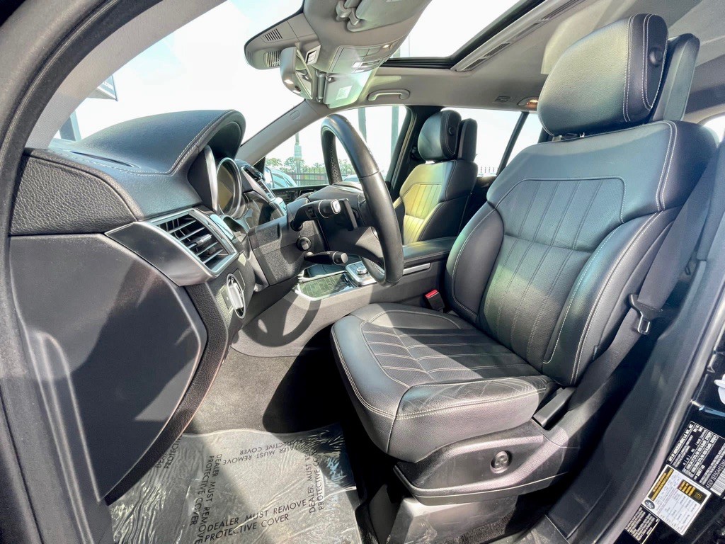 2016 Mercedes-Benz GL-Class Image 37