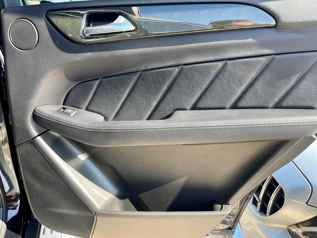2016 Mercedes-Benz GL-Class Image 49