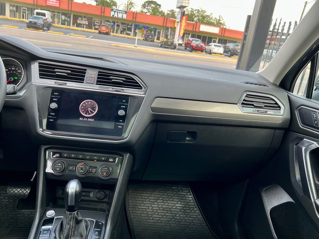 2021 Volkswagen Tiguan Image 42