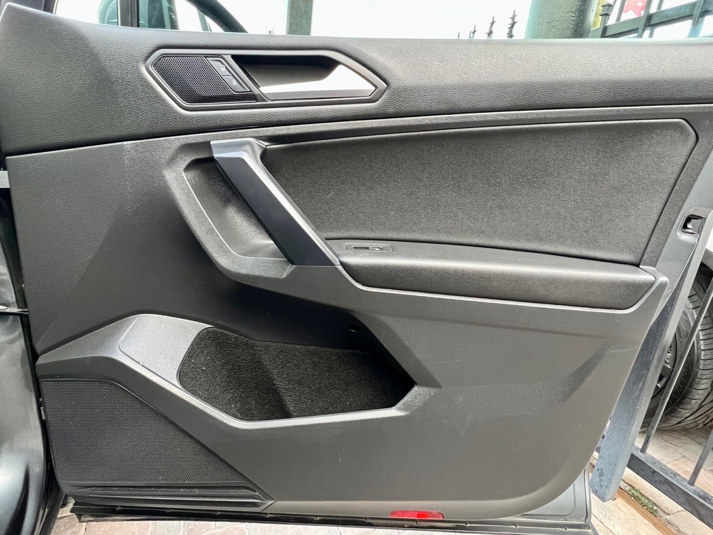 2021 Volkswagen Tiguan Image 47