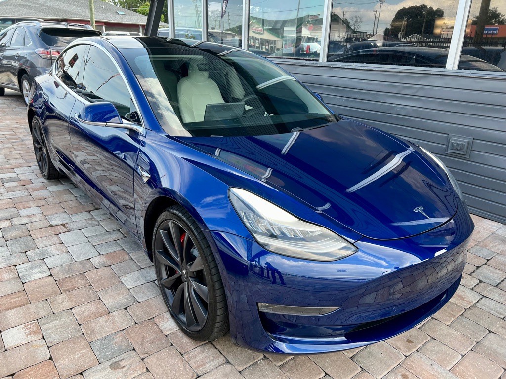 2020 Tesla Model 3 Image 4