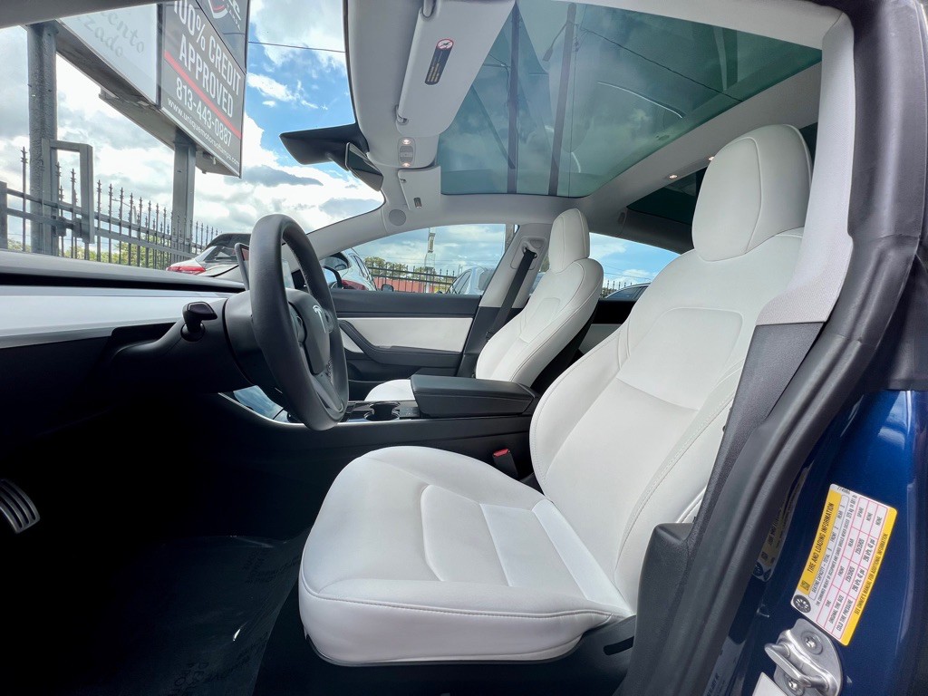 2020 Tesla Model 3 Image 12