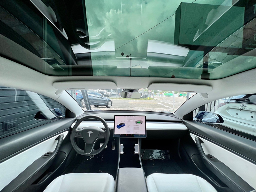2020 Tesla Model 3 Image 13